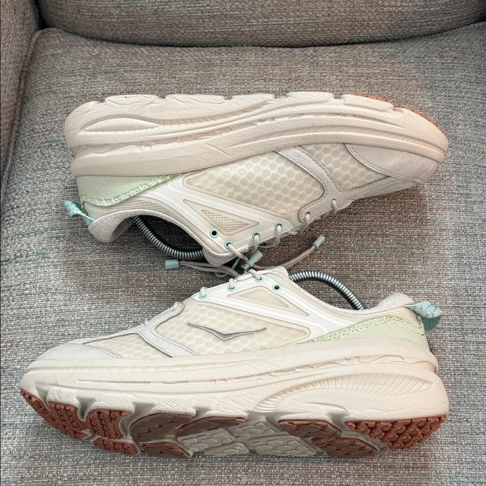 Hoka one bondi